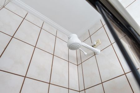 Casa à venda com 127m², 2 quartos e 1 vaga Casa à venda com 127m², 2 quartos e 1 vagaBanheiro de Serviço