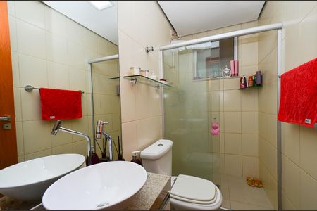 Apartamento à venda com 123m², 3 quartos e 1 vaga Apartamento à venda com 123m², 3 quartos e 1 vagaBanheiro social