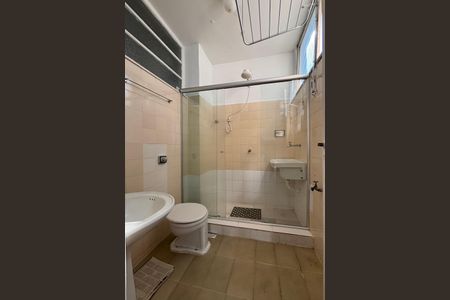 Studio à venda com 38m², 1 quarto e sem vaga Studio à venda com 38m², 1 quarto e sem vagaBanheiro