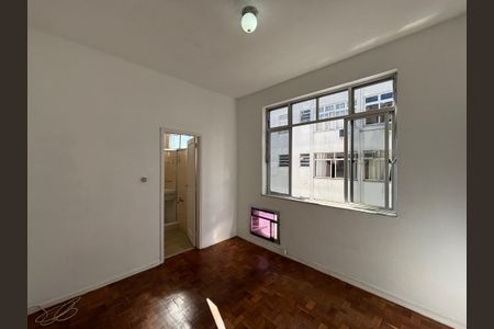 Studio à venda com 38m², 1 quarto e sem vaga Studio à venda com 38m², 1 quarto e sem vagaStudio