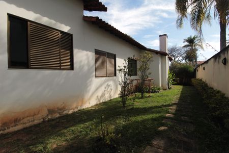 Casa à venda com 900m², 5 quartos e 3 vagasÁrea Externa