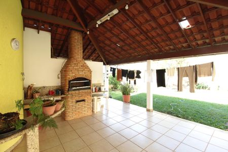 Casa à venda com 900m², 5 quartos e 3 vagasÁrea Gourmet