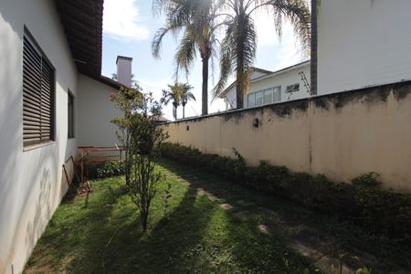 Casa à venda com 900m², 5 quartos e 3 vagasÁrea Externa