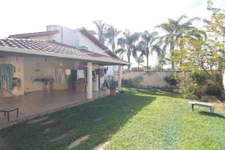 Casa à venda com 900m², 5 quartos e 3 vagasÁrea Externa