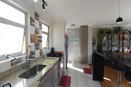 Apartamento à venda com 175m², 5 quartos e 2 vagas Apartamento à venda com 175m², 5 quartos e 2 vagasCozinha