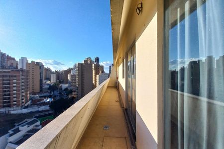 Apartamento à venda com 175m², 5 quartos e 2 vagas Apartamento à venda com 175m², 5 quartos e 2 vagasVaranda da Sala