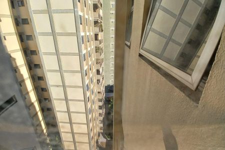 Apartamento à venda com 175m², 5 quartos e 2 vagas Apartamento à venda com 175m², 5 quartos e 2 vagasVista da Área de Serviço