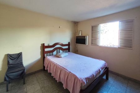 Casa à venda com 180m², 3 quartos e 4 vagasQuarto 1