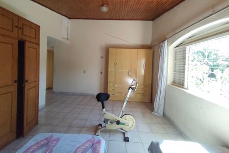 Casa à venda com 180m², 3 quartos e 4 vagasQuarto 2