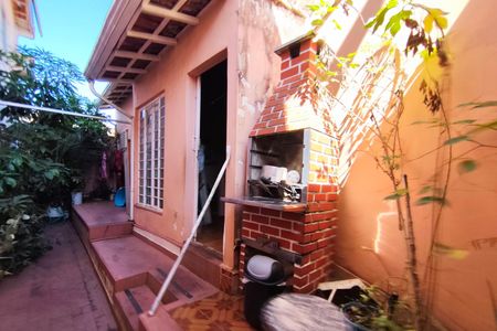 Casa à venda com 180m², 3 quartos e 4 vagasÁrea gourmet