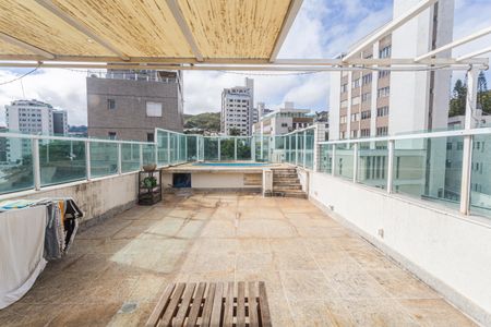 Apartamento à venda com 283m², 4 quartos e 2 vagasCobertura