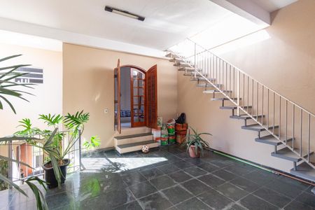 Casa à venda com 351m², 4 quartos e 2 vagas Casa à venda com 351m², 4 quartos e 2 vagasGaragem