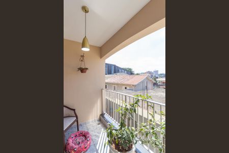 Casa à venda com 351m², 4 quartos e 2 vagas Casa à venda com 351m², 4 quartos e 2 vagasSacada