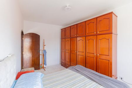 Casa à venda com 351m², 4 quartos e 2 vagas Casa à venda com 351m², 4 quartos e 2 vagasQuarto 3