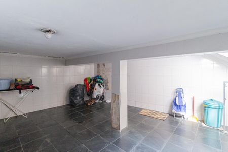 Casa à venda com 351m², 4 quartos e 2 vagas Casa à venda com 351m², 4 quartos e 2 vagasÁrea de serviço