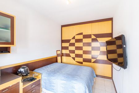 Casa à venda com 351m², 4 quartos e 2 vagas Casa à venda com 351m², 4 quartos e 2 vagasQuarto 2