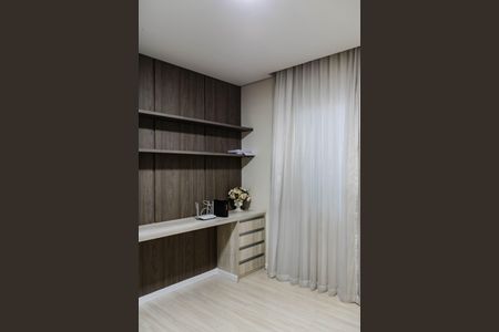 Casa à venda com 360m², 3 quartos e 2 vagas Casa à venda com 360m², 3 quartos e 2 vagasQuarto 2