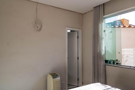 Casa à venda com 360m², 3 quartos e 2 vagas Casa à venda com 360m², 3 quartos e 2 vagasSuíte