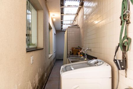 Casa à venda com 360m², 3 quartos e 2 vagas Casa à venda com 360m², 3 quartos e 2 vagasÁrea de Serviço