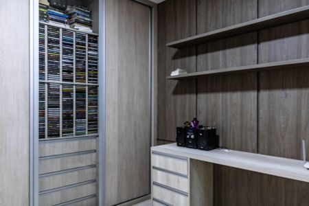 Casa à venda com 360m², 3 quartos e 2 vagas Casa à venda com 360m², 3 quartos e 2 vagasQuarto 2