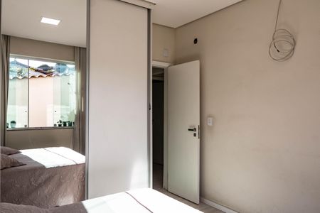 Casa à venda com 360m², 3 quartos e 2 vagas Casa à venda com 360m², 3 quartos e 2 vagasSuíte