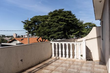 Casa à venda com 360m², 3 quartos e 2 vagas Casa à venda com 360m², 3 quartos e 2 vagasEntrada