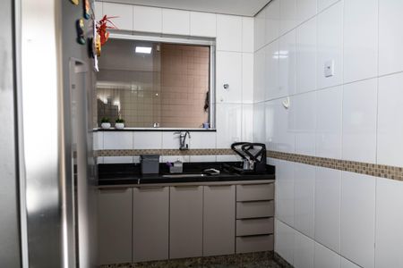Casa à venda com 360m², 3 quartos e 2 vagas Casa à venda com 360m², 3 quartos e 2 vagasCozinha