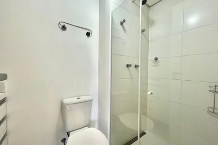 Apartamento à venda com 63m², 2 quartos e 1 vaga Apartamento à venda com 63m², 2 quartos e 1 vagaBanheiro Corredor