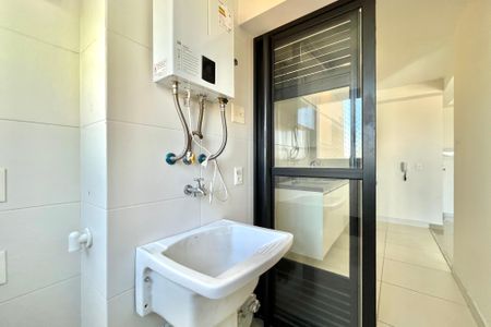 Apartamento à venda com 63m², 2 quartos e 1 vaga Apartamento à venda com 63m², 2 quartos e 1 vagaÁrea de Serviço