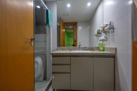 Apartamento à venda com 95m², 3 quartos e 2 vagas Apartamento à venda com 95m², 3 quartos e 2 vagasBanheiro Social