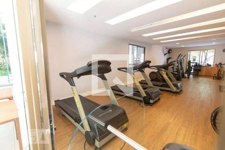 Apartamento à venda com 95m², 3 quartos e 2 vagas Apartamento à venda com 95m², 3 quartos e 2 vagasAcademia