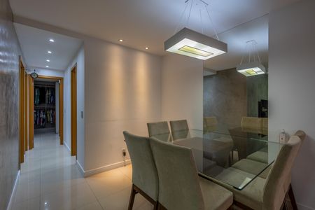 Apartamento à venda com 95m², 3 quartos e 2 vagas Apartamento à venda com 95m², 3 quartos e 2 vagasSala