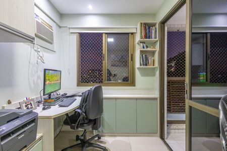 Apartamento à venda com 95m², 3 quartos e 2 vagas Apartamento à venda com 95m², 3 quartos e 2 vagasQuarto 3