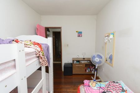 Casa à venda com 300m², 6 quartos e 3 vagas Casa à venda com 300m², 6 quartos e 3 vagasCasa 2 - Quarto 1