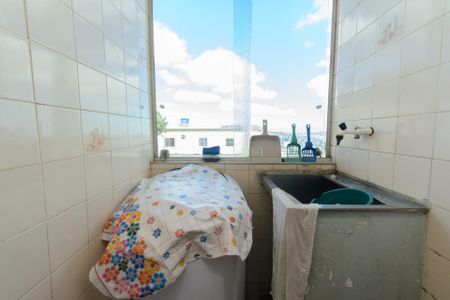 Casa à venda com 300m², 6 quartos e 3 vagas Casa à venda com 300m², 6 quartos e 3 vagasCasa 2 - Área de Serviço