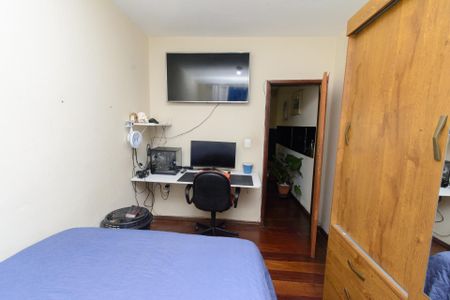 Casa à venda com 300m², 6 quartos e 3 vagas Casa à venda com 300m², 6 quartos e 3 vagasCasa 1 - Quarto 1