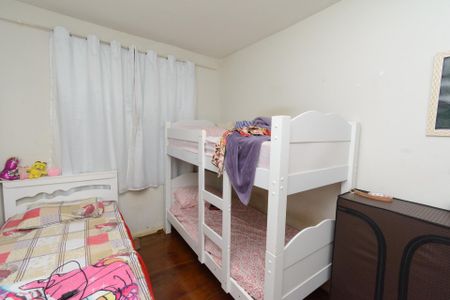 Casa à venda com 300m², 6 quartos e 3 vagas Casa à venda com 300m², 6 quartos e 3 vagasCasa 2 - Quarto 1