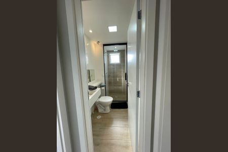 Apartamento à venda com 40m², 2 quartos e sem vaga Apartamento à venda com 40m², 2 quartos e sem vagaBanheiro