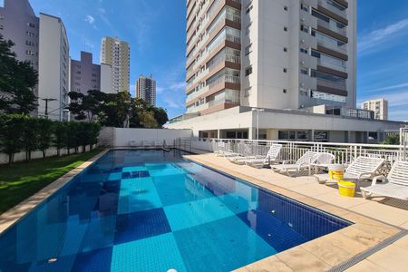Apartamento à venda com 72m², 2 quartos e 2 vagas Apartamento à venda com 72m², 2 quartos e 2 vagasÁrea comum - Piscina