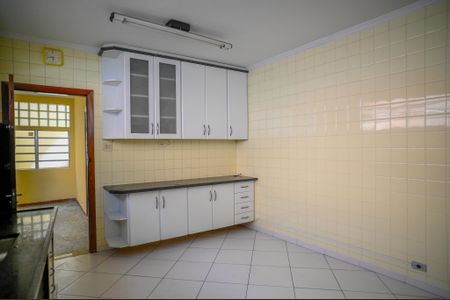 Casa para alugar com 240m², 3 quartos e 3 vagas Casa para alugar com 240m², 3 quartos e 3 vagasCozinha