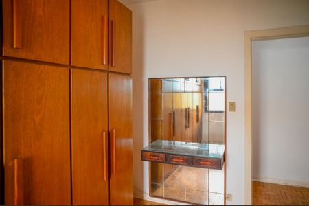 Casa à venda com 240m², 4 quartos e 3 vagas Casa à venda com 240m², 4 quartos e 3 vagasQuarto 1