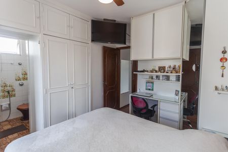 Apartamento à venda com 100m², 3 quartos e 2 vagas Apartamento à venda com 100m², 3 quartos e 2 vagasSuíte