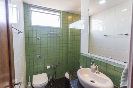 Apartamento à venda com 100m², 3 quartos e 2 vagas Apartamento à venda com 100m², 3 quartos e 2 vagasBanheiro Social