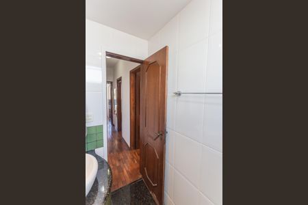 Apartamento à venda com 100m², 3 quartos e 2 vagas Apartamento à venda com 100m², 3 quartos e 2 vagasBanheiro Social