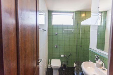 Apartamento à venda com 100m², 3 quartos e 2 vagas Apartamento à venda com 100m², 3 quartos e 2 vagasBanheiro Social