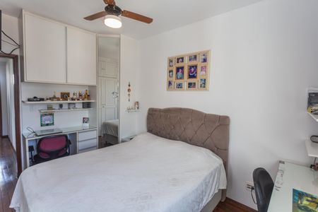 Apartamento à venda com 100m², 3 quartos e 2 vagas Apartamento à venda com 100m², 3 quartos e 2 vagasSuíte