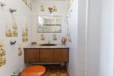 Apartamento à venda com 100m², 3 quartos e 2 vagas Apartamento à venda com 100m², 3 quartos e 2 vagasBanheiro da Suíte