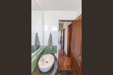 Apartamento à venda com 100m², 3 quartos e 2 vagas Apartamento à venda com 100m², 3 quartos e 2 vagasBanheiro Social