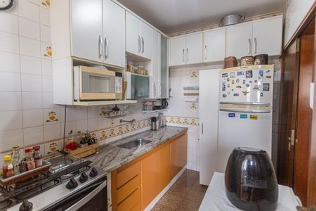 Apartamento à venda com 100m², 3 quartos e 2 vagas Apartamento à venda com 100m², 3 quartos e 2 vagasCozinha