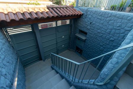 Casa para alugar com 200m², 2 quartos e 2 vagas Casa para alugar com 200m², 2 quartos e 2 vagasEntrada